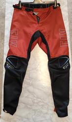 Ensemble pantalon et maillot de motocross Kinetic Fuel MX or, Motos, Seconde main, Vêtements de motocross, Enlèvement ou Envoi