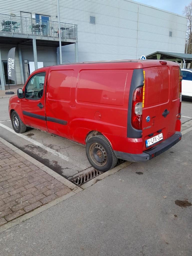 A vendre pour Pièces ou  Export, Rouge, Achat, Doblo, 2 places