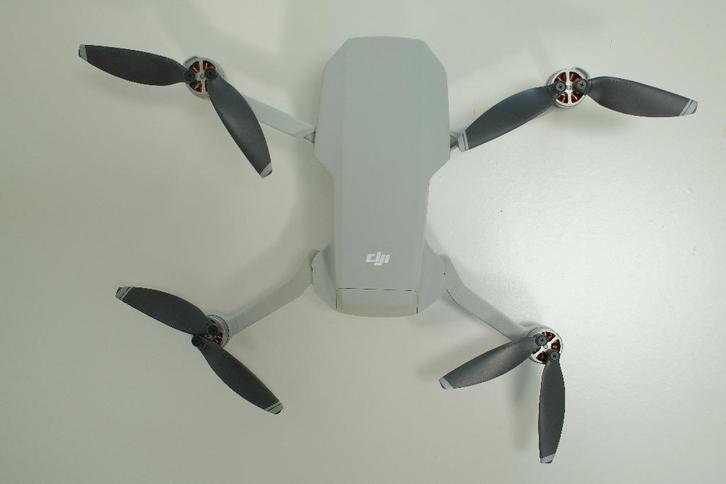 DJI Mini 1 Fly More Combo — 3 batteries, comme neuf, TV, Hi-fi & Vidéo, Drones, Utilisé, Drone avec caméra, Qualité standard, DJI
