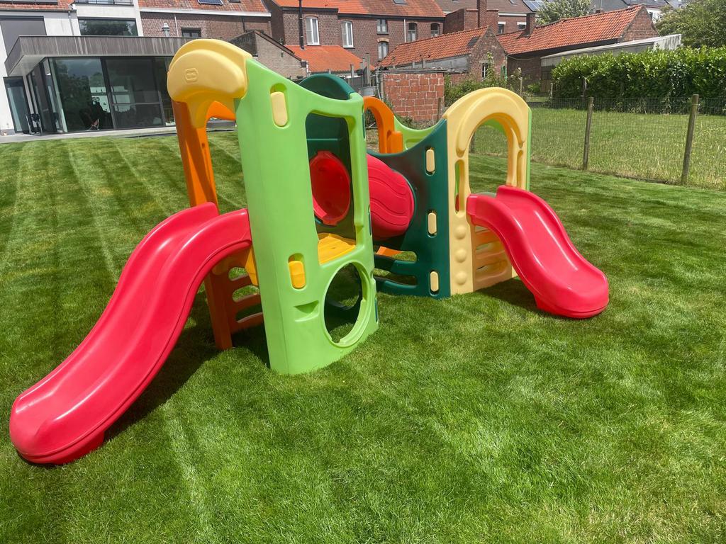 Speeltoestel met twee glijbanen, Enfants & Bébés, Jouets | Extérieur | Aires de jeux, Comme neuf, Enlèvement