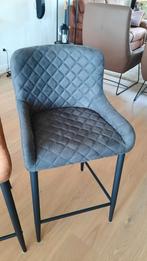 2 tabourets de bar, Enlèvement