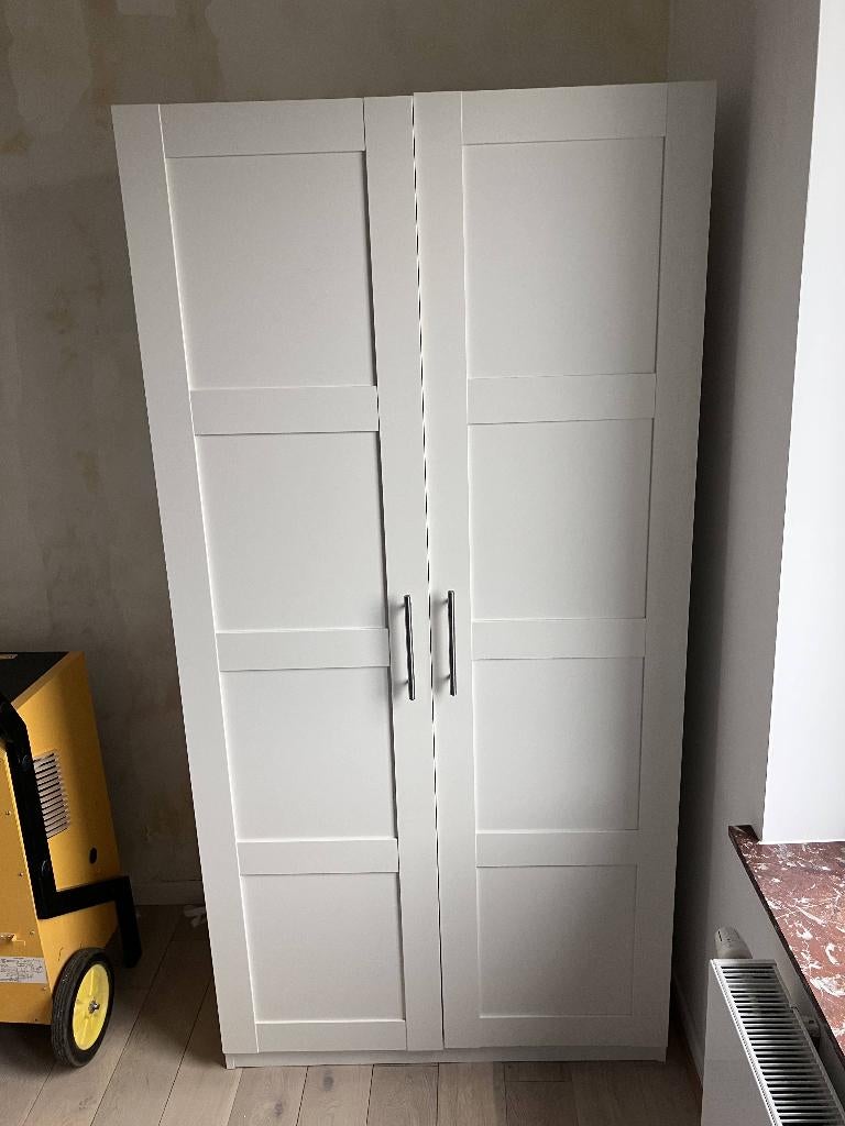 Armoire Bergsbo 2x, Comme neuf, 100 à 150 cm, Avec tablette(s), 50 à 75 cm
