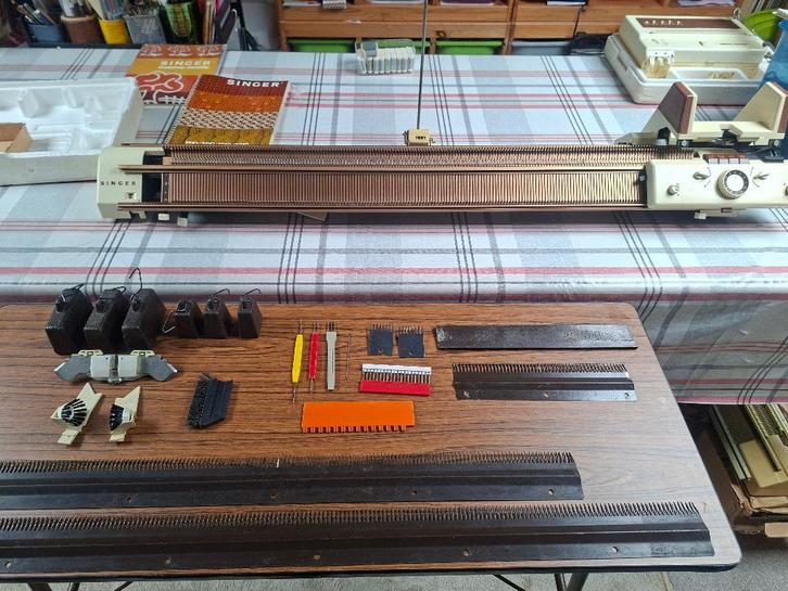 Machine à tricoter Singer 2110, Hobby & Loisirs créatifs, Tricot & Crochet, Utilisé, Tricot, Enlèvement