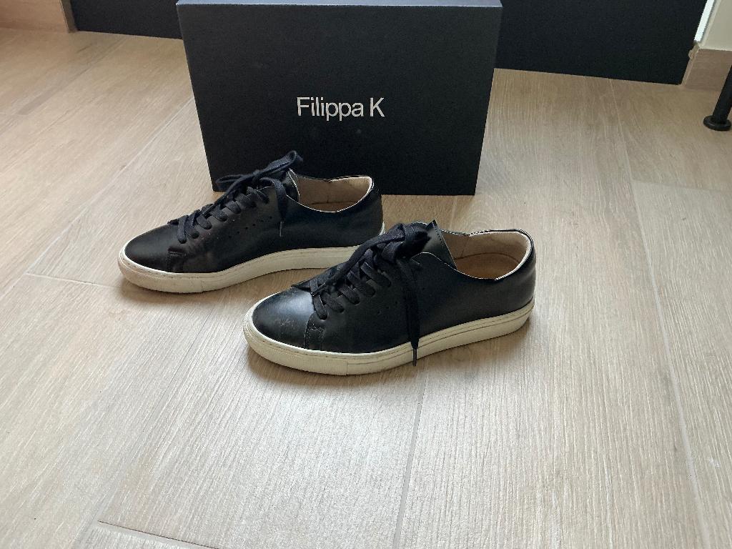 Philippa K sneakers, maat 37, Zwart, Ophalen of Verzenden, Zo goed als nieuw, Sneakers