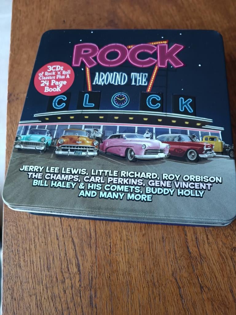 CD dans une boîte métallique, 3 CD, Enlèvement ou Envoi