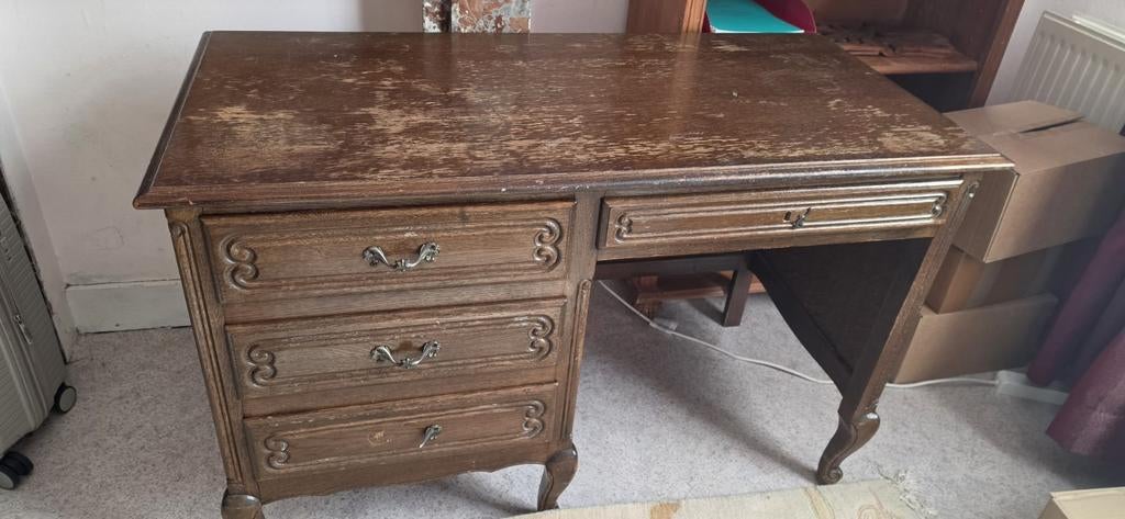 Bureau de style Louis XV en bois massif - À restaurer, Enlèvement