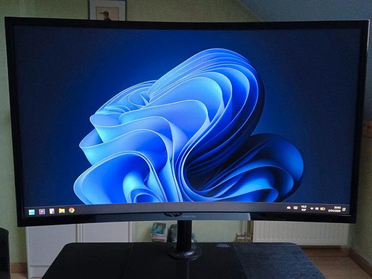 SAMSUNG MONITOR 27 INCH, Computers en Software, Monitoren, Zo goed als nieuw, 101 t/m 150 Hz, HDMI, Gaming, In hoogte verstelbaar