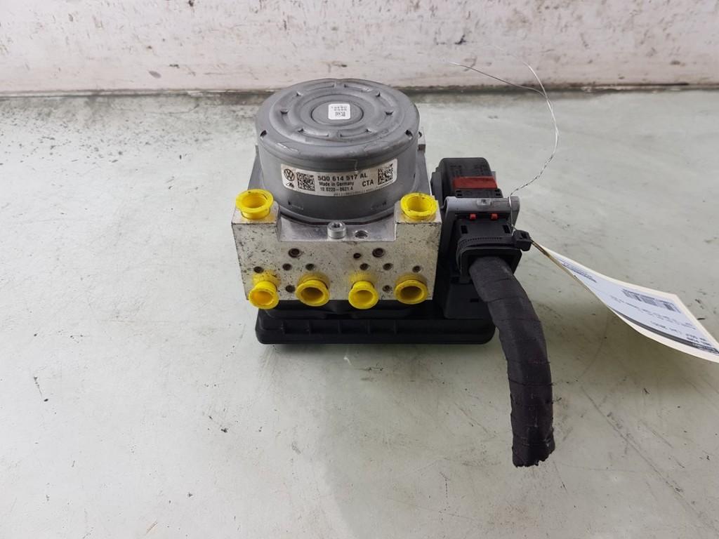 BLOC ABS (FREINS ANTI-BLOCAGE) Volkswagen Golf VII (AUA), Utilisé, Volkswagen