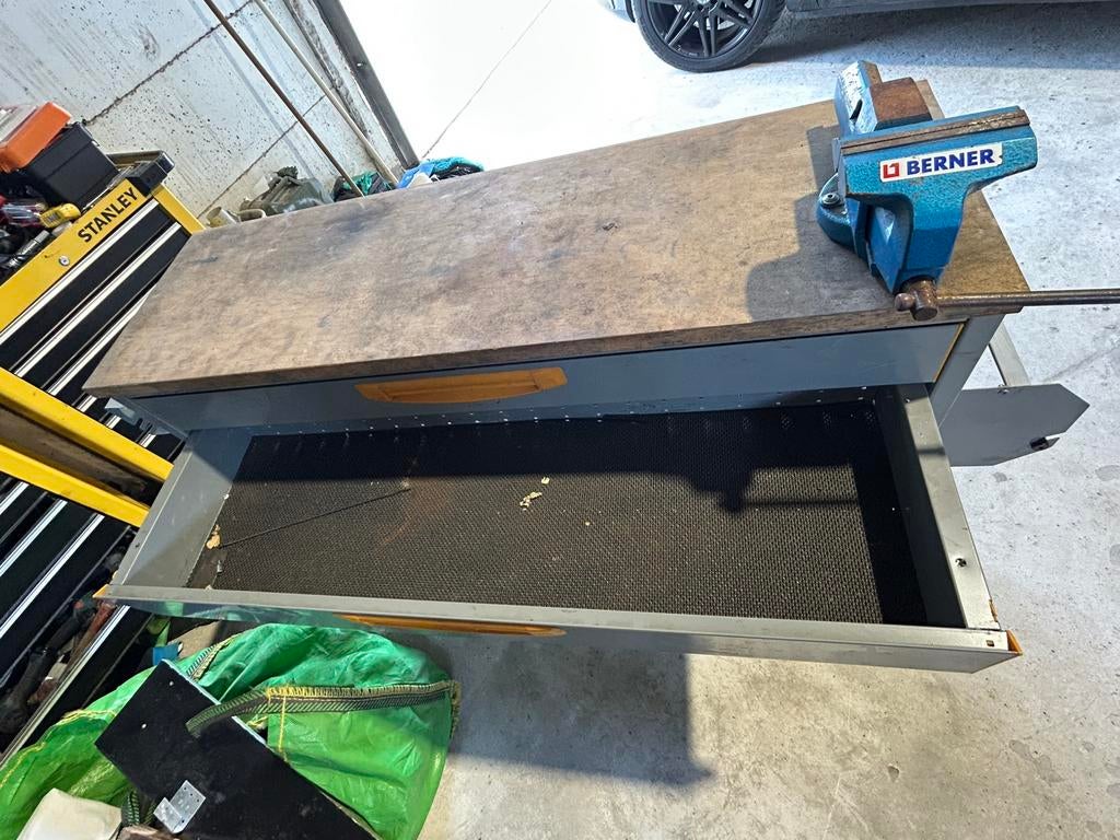 Bedrijfswagen inrichting, Ophalen, Bewaco, Info@bewaco.be, Westrozebeke