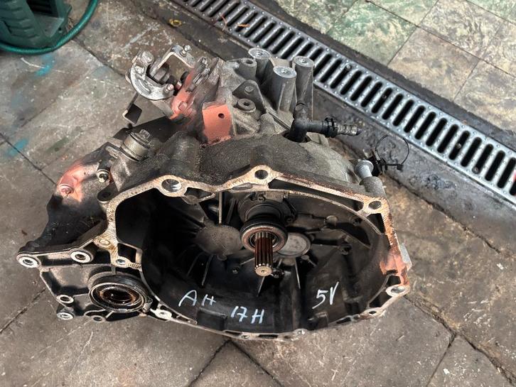 BOITE A VITESSES OPEL ASTRA H 1700 TURBO DIESEL, Autos : Pièces & Accessoires, Transmission & Accessoires, Opel, Utilisé, Enlèvement