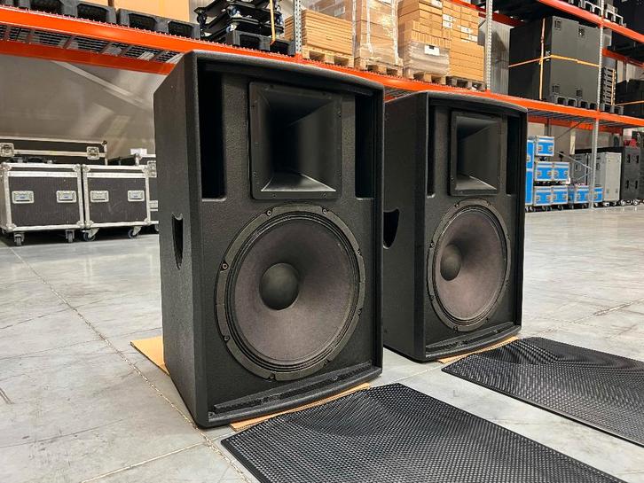 2x Martin Audio Blackline F15 15"/1,4" top, TV, Hi-fi & Vidéo, Enceintes, Utilisé, Haut-parleurs Frontaux, Arrière ou Stéréo, 120 watts ou plus
