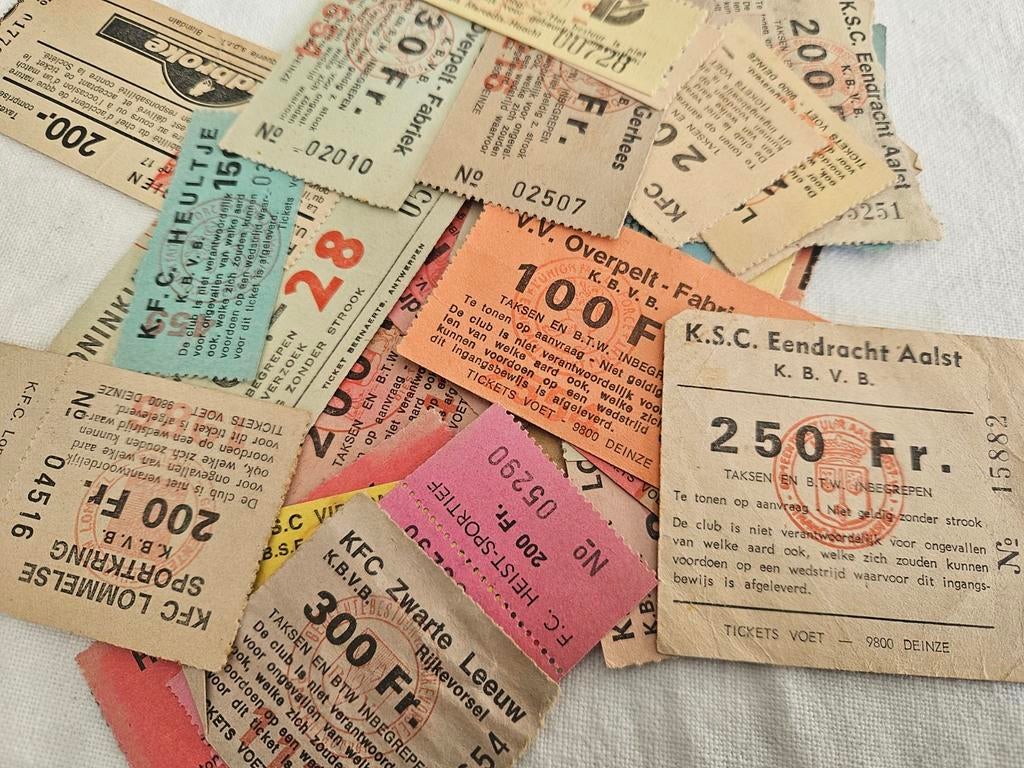 Oude voetbal tickets, Verzenden