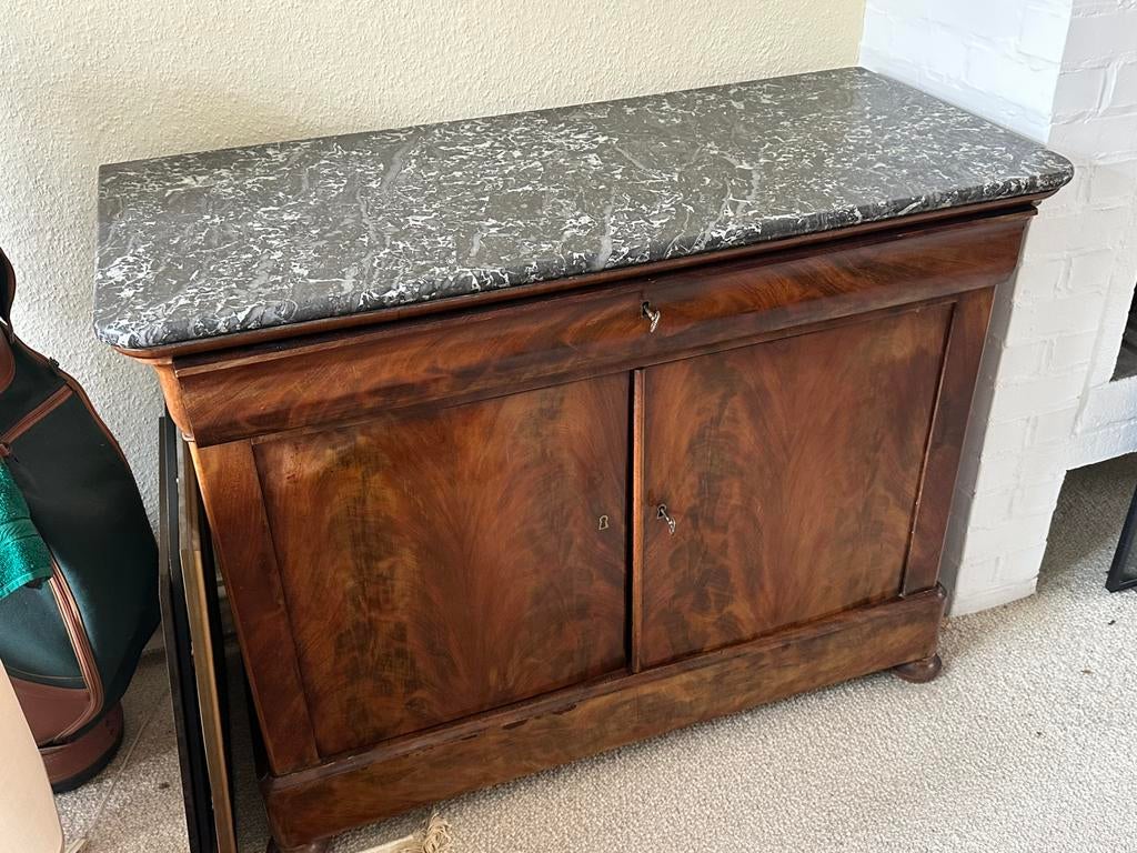 Belle armoire/ dressoir  marbre gris salle a manger, Maison & Meubles, Enlèvement, Comme neuf