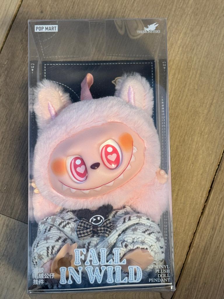 Labubu Fall in Wild, Ophalen, Zo goed als nieuw