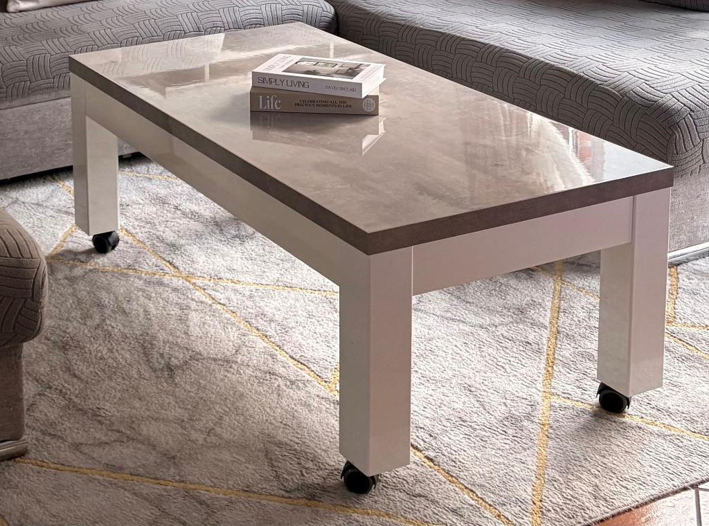 Table basse, Enlèvement, Comme neuf