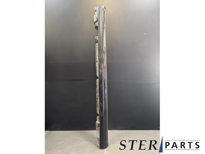 Jupe gauche d'un Mercedes C-Klasse (197), Autos : Pièces & Accessoires, Carrosserie & Tôlerie, Mercedes-Benz, Utilisé, 3 mois de garantie