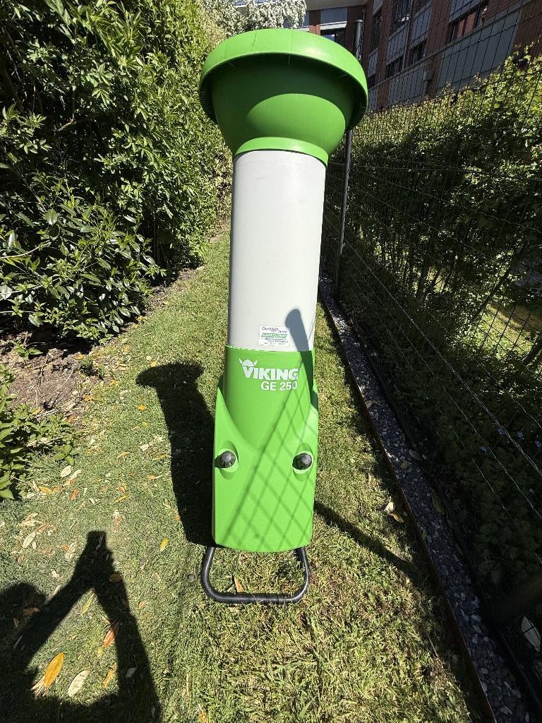 Broyeur Viking GE250, Jardin & Terrasse, Enlèvement, Utilisé, Électrique, Viking