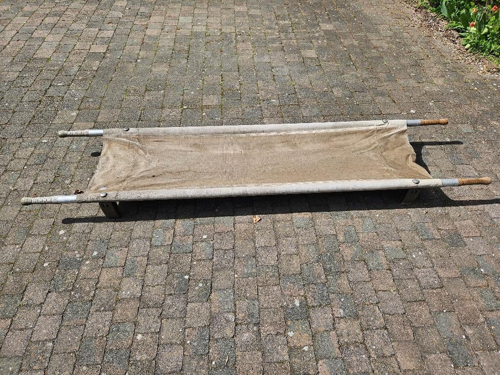 civière / brancard de type "militaire", Antiquités & Art, Curiosités & Brocante, Enlèvement