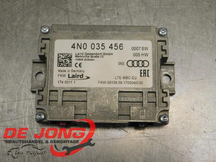 Antenne amplificateur d'un Skoda Superb, Autos : Pièces & Accessoires, Électronique & Câbles, Skoda, Utilisé, 3 mois de garantie