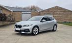 BMW 116i Aut.** CarPlay - Camera - 59.000 km ** Garantie 12M, Auto's, 116 g/km, 5 zetels, 5 deurs, 3 cilinders