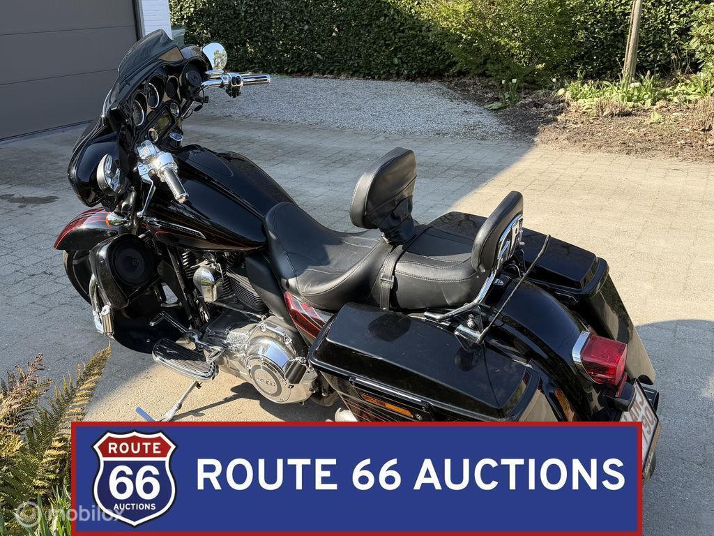 Harley-Davidson CVO Street Glide | 2012 | Route 66 Auctions, Autos, Autos Autre, Achat, Entreprise, Boîte manuelle, Autre carrosserie