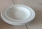 3 diepe witte borden, Ophalen of Verzenden, Zo goed als nieuw, Bord(en)
