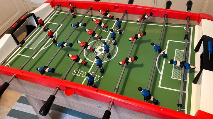Table Babyfoot Billiard Ping Pong (4 en 1) - Smoby, Enfants & Bébés, Jouets | Tables de football, Utilisé, Enlèvement