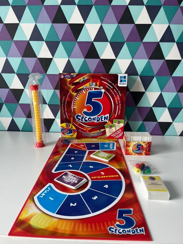 5 Seconden - Bordspel Megableu, Vijf spelers of meer, Ophalen, Zo goed als nieuw