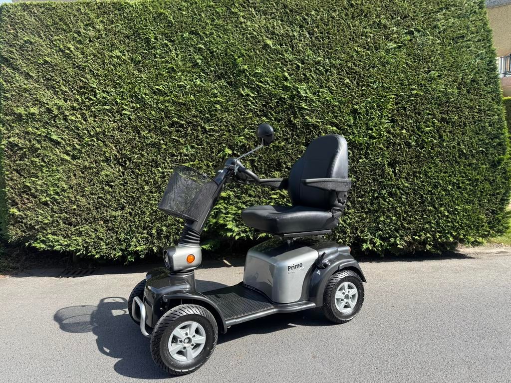 Mooie Scootmobiel, Ophalen, Zo goed als nieuw