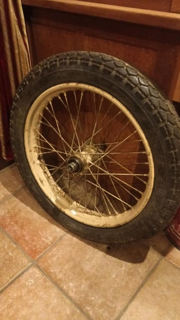 Roue de side-car BSA M20/Triumph/Norton, Motos, Pièces | Oldtimers & Ancêtres, Enlèvement ou Envoi
