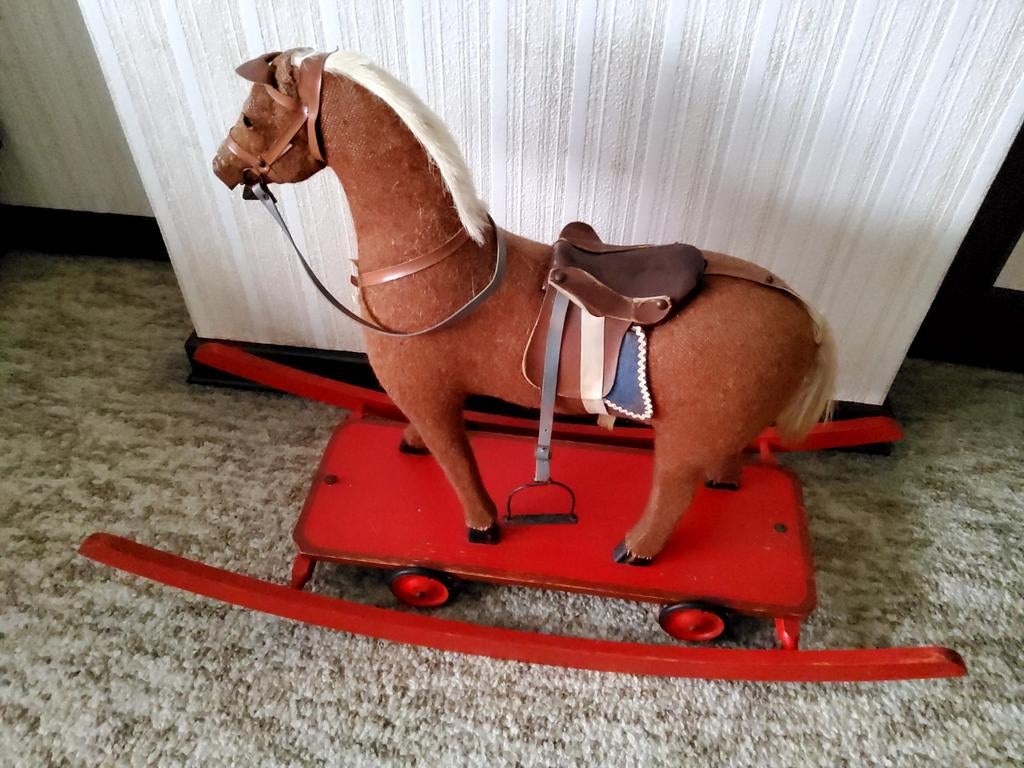 vintage schommelpaard, Ophalen