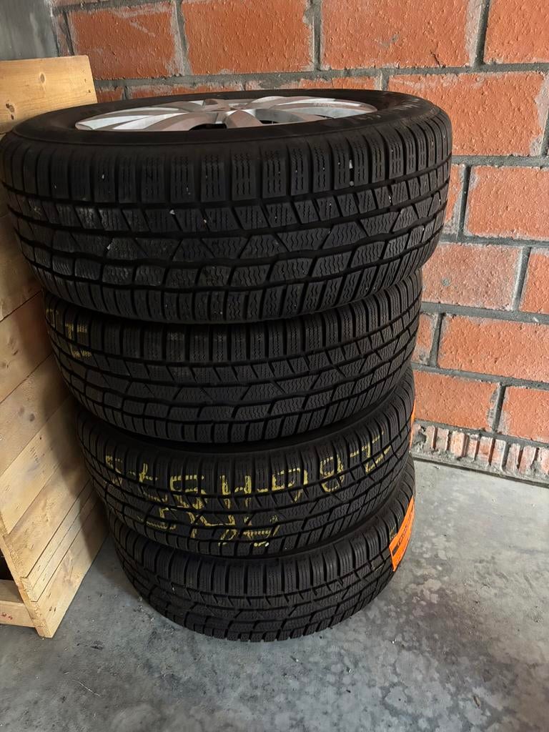 4 Pneus hiver  Continental 215 60 16, Autos : Pièces & Accessoires, Enlèvement, Pneus hiver, Pneu(s)