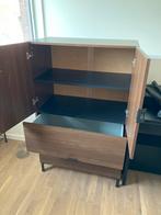 Kast commode, Ophalen