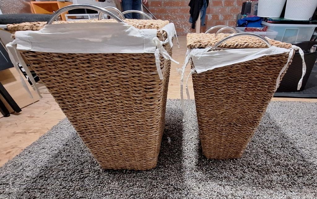 Rieten wasmand, Ophalen, Riet