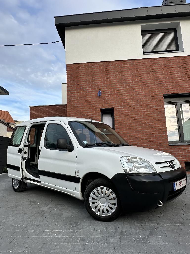 Peugeot Parnter  16HDI 137000KM CAR PASS pret a imatriculer, Autos, Achat, 750 kg, 2 places, Boîte manuelle