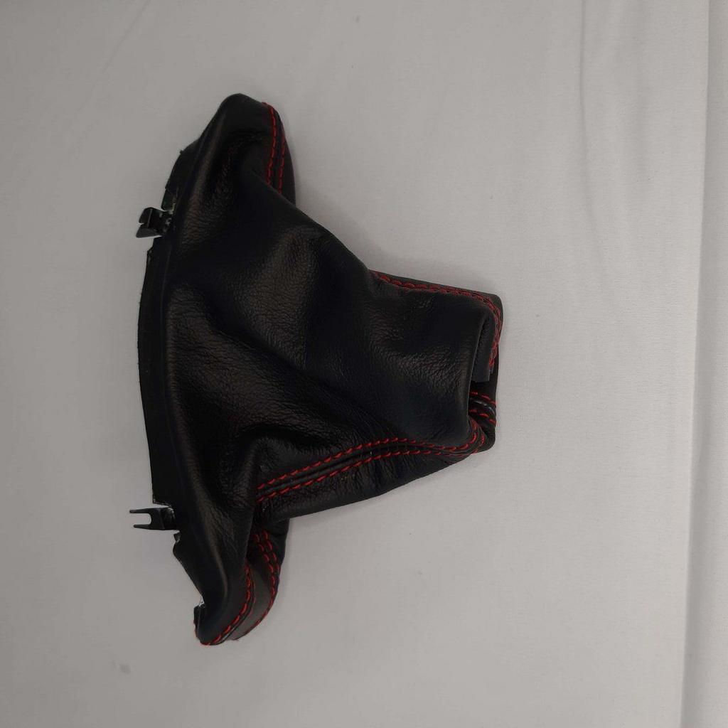 Handrem hoes zwart leer met rode stiksels BMW 5-Serie E60/E6, Auto-onderdelen, Interieur en Bekleding, -, -, Nieuw, Ophalen of Verzenden