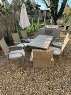 GRATIS tuintafel en 8 stoelen, Tuin en Terras, Ophalen, Zo goed als nieuw