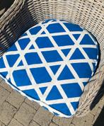 Coussin fauteuil osier, Enlèvement, Utilisé