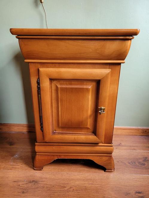 Nachtkastjes, Huis en Inrichting, Slaapkamer | Nachtkastjes, Hout, Ophalen