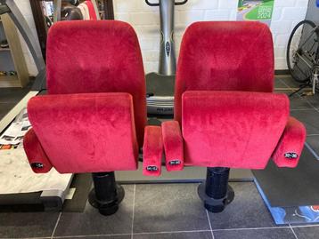 Iconische Rode Stoelen Kursaal Oostende TE KOOP beschikbaar voor biedingen