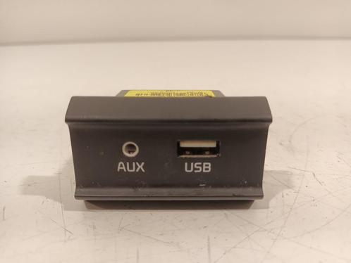 AUX POORT MET USB Kia Picanto (JA) (01-2017/-) (96120G6100), Auto-onderdelen, Overige Auto-onderdelen, Kia, Gebruikt