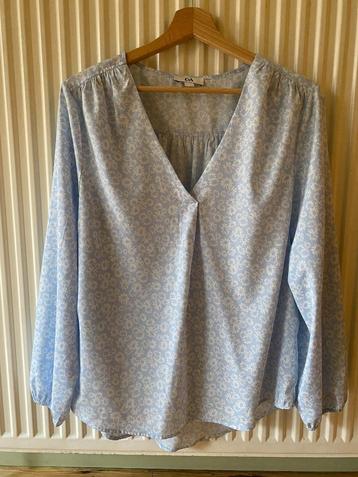 Nieuwe lichtblauwe blouse, mt 38, C&A