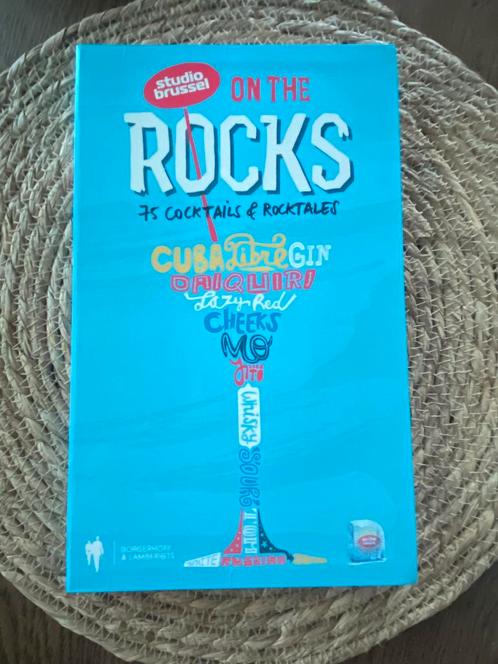 Studio Brussel - On the rocks (cocktails maken), Boeken, Hobby en Vrije tijd, Nieuw, Ophalen of Verzenden