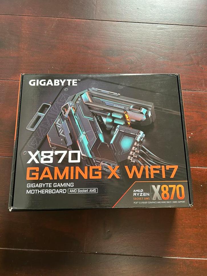 GIGABYTE X870 GAMING X WIFI7, Computers en Software, Moederborden, AMD, DDR5, Ophalen