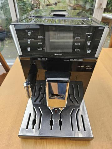 MET GARANTIE! DeLonghi PrimaDonna Class espressomachine beschikbaar voor biedingen