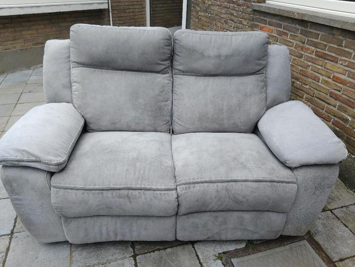 Canapé 2 places gratuit, Maison & Meubles, Canapés | Salons, Utilisé, Banc droit, Deux personnes, 150 à 200 cm, 75 à 100 cm, Cuir