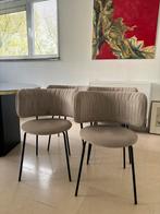 4 chaises Bolia Pleat velours beige pieds acier noir, Maison & Meubles, Chaises, Comme neuf, Autres couleurs, Tissus
