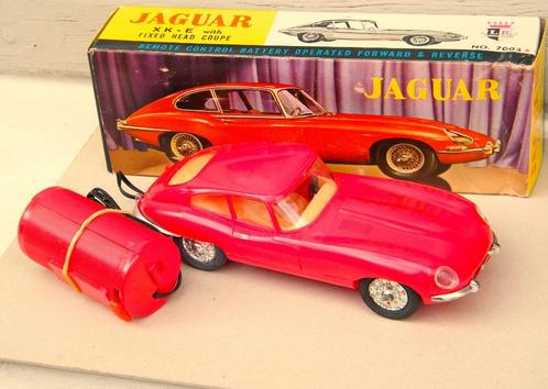 JAGUAR XK E 3.8 L coupé Oud speelgoed Nieuw/doos jaren 60, Antiek en Kunst, Antiek | Speelgoed, Ophalen of Verzenden