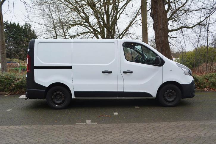Renault Trafic 1.6dci, Autos, Camionnettes & Utilitaires, Particulier, ABS, Airbags, Air conditionné, Bluetooth, Verrouillage central