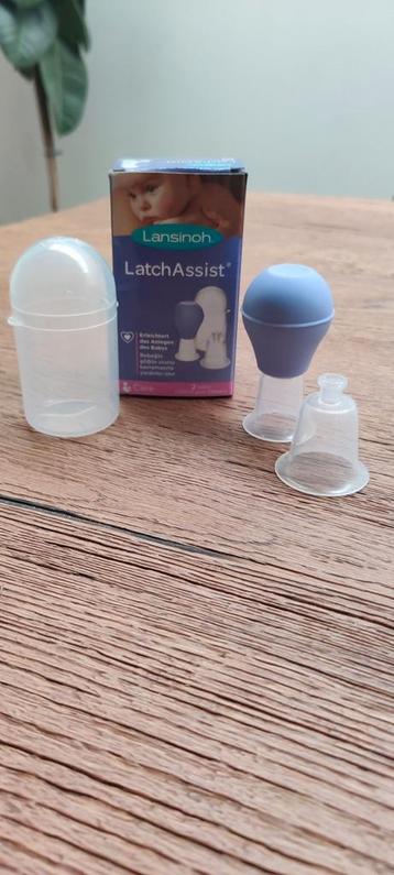 Lansinoh LatchAssist beschikbaar voor biedingen